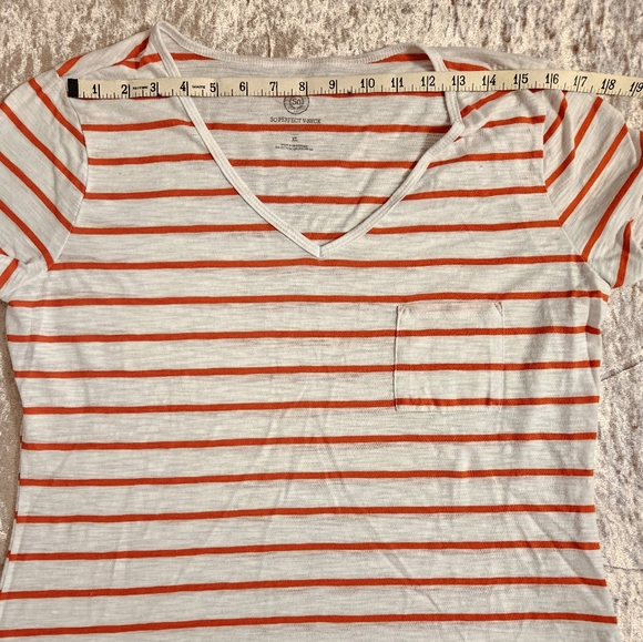 5/$25 Red and White Short Sleeved Tee - Picture 4 of 9